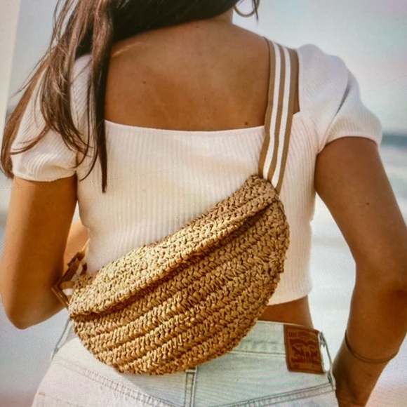 lu & elle Handbags - Woven Straw Crossbody Bag - Natural